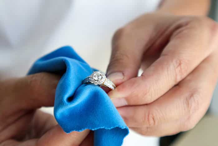 How to Clean Your Diamond And Sapphire Rings at Home